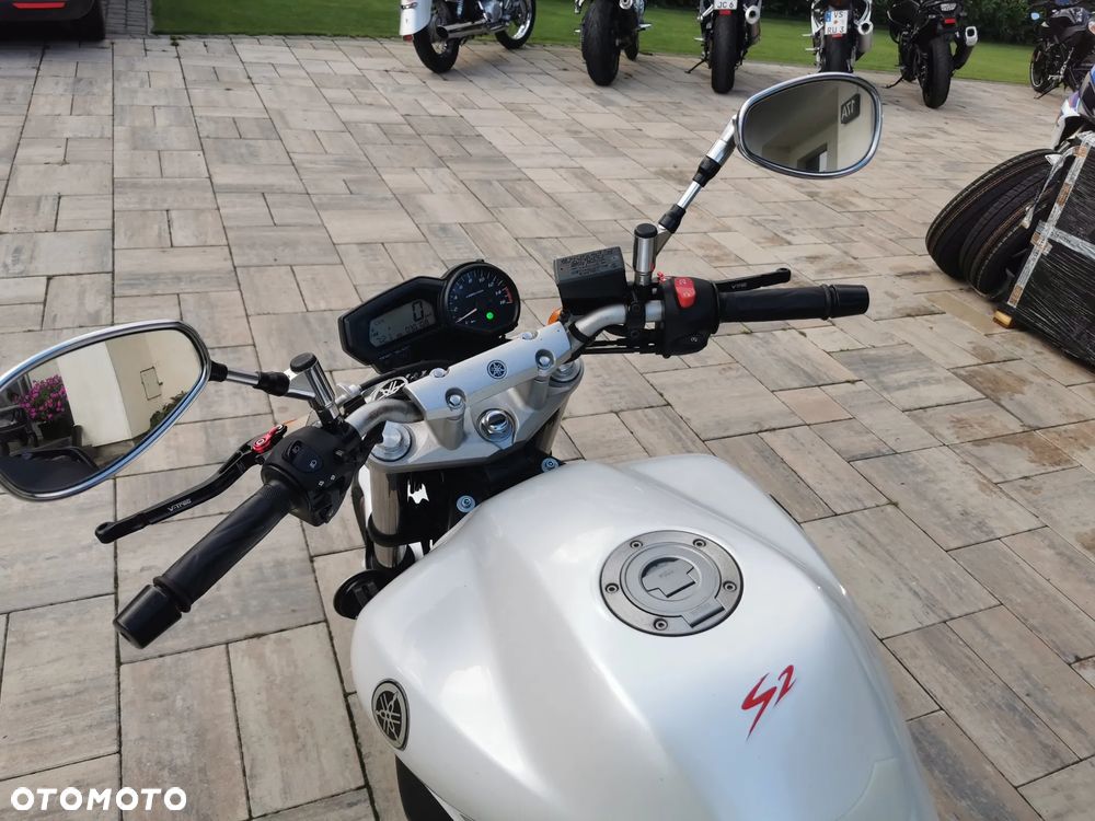 Yamaha FZ6 - 15