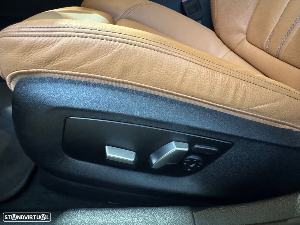 BMW 530 e Pack Desportivo M - 24