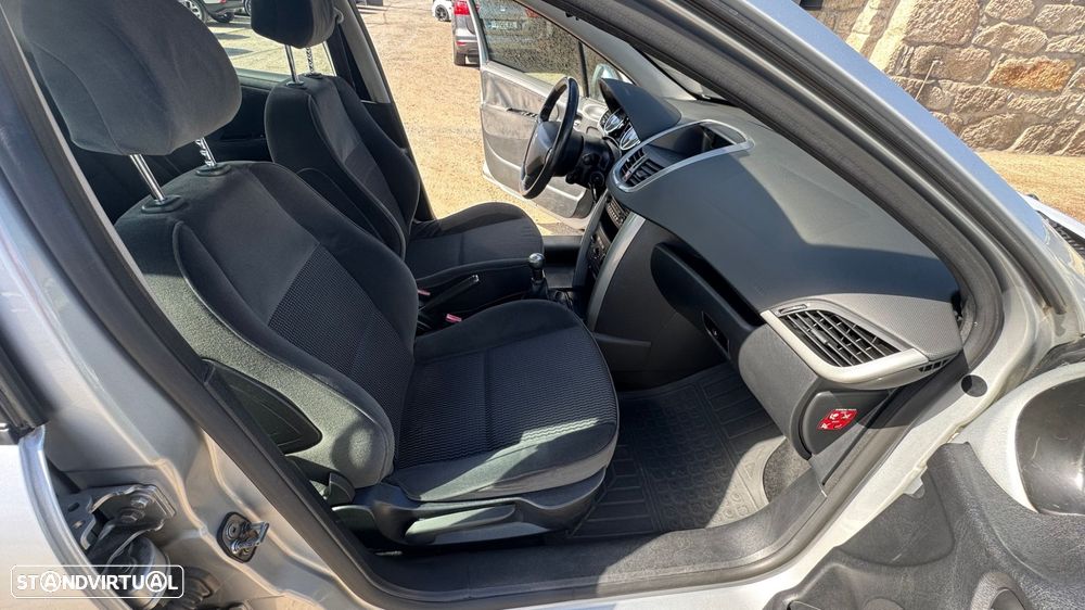 Peugeot 207 1.6 HDi Sport - 19