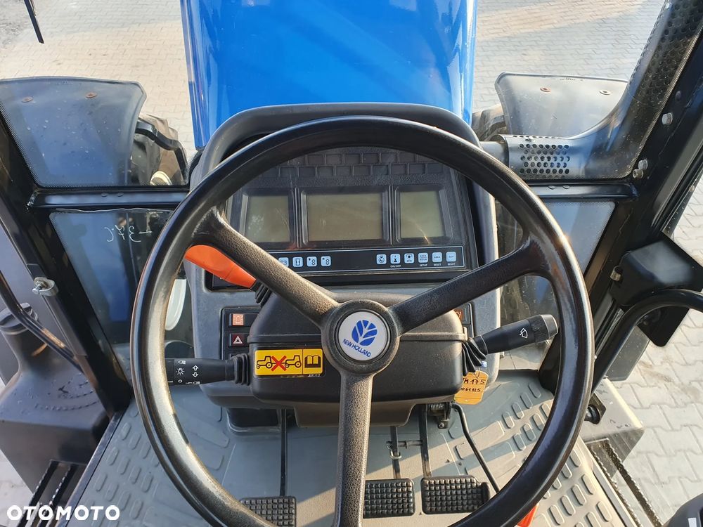 New Holland TM 175 - 23