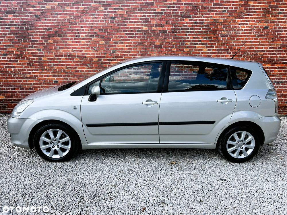 Toyota Corolla Verso - 41