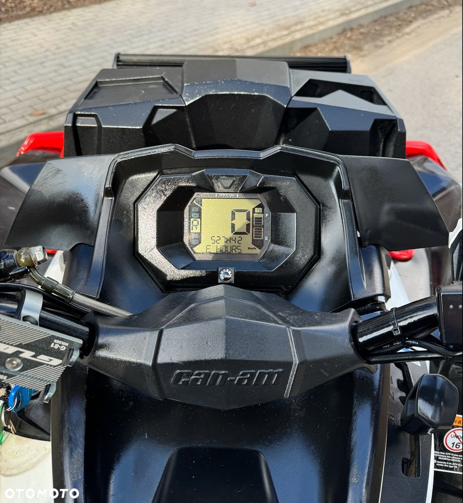 Can-Am Outlander - 13