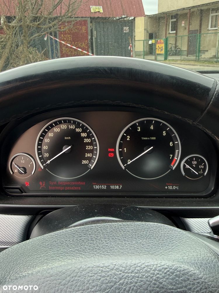 BMW Seria 5 528i xDrive - 8