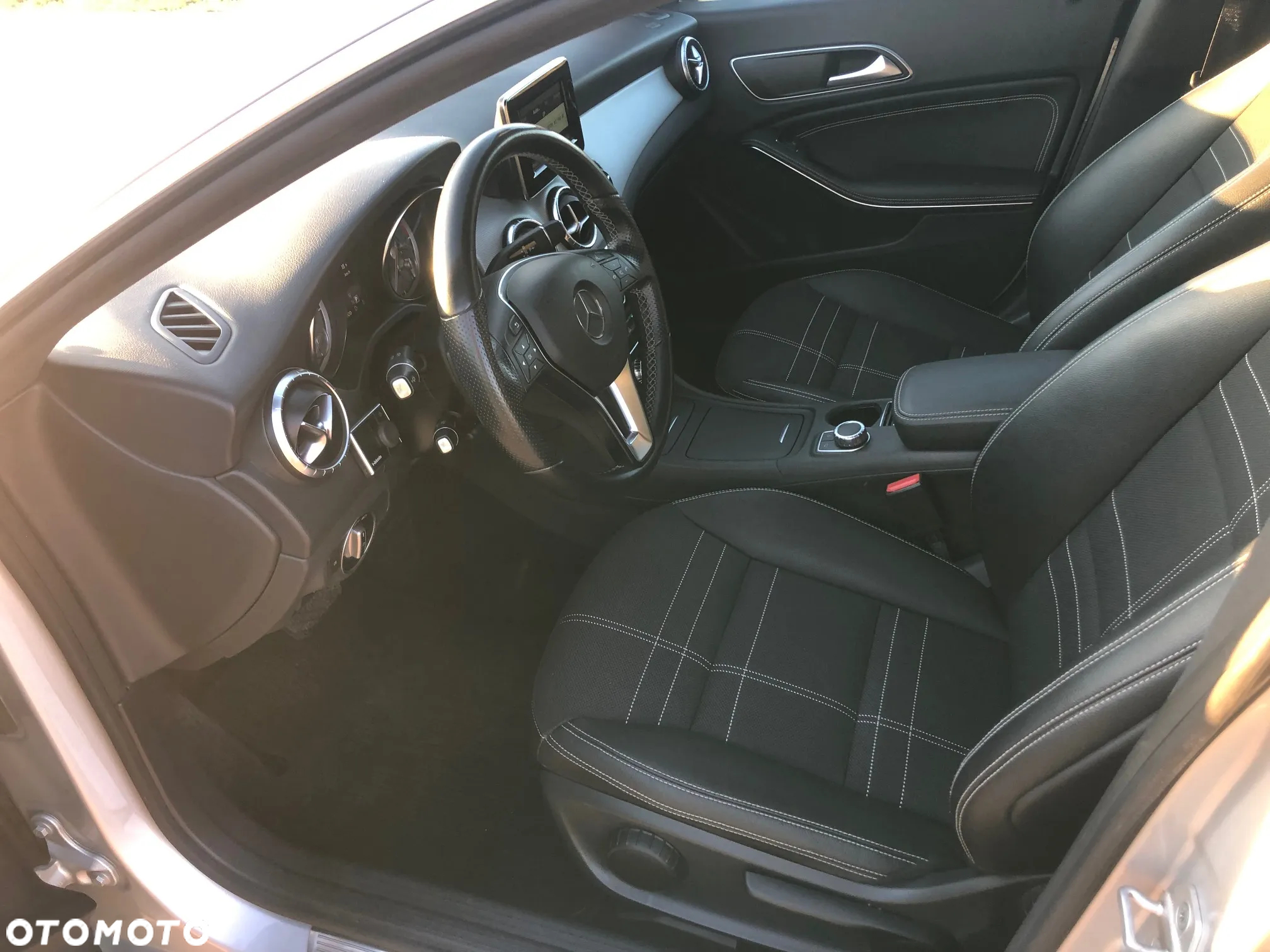 Mercedes-Benz CLA 200 CDI 7G-DCT AMG Line - 10