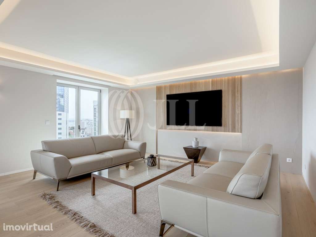 Apartamento T3 remodelado, nas Amoreiras, em Lisboa - Grande imagem: 5/30