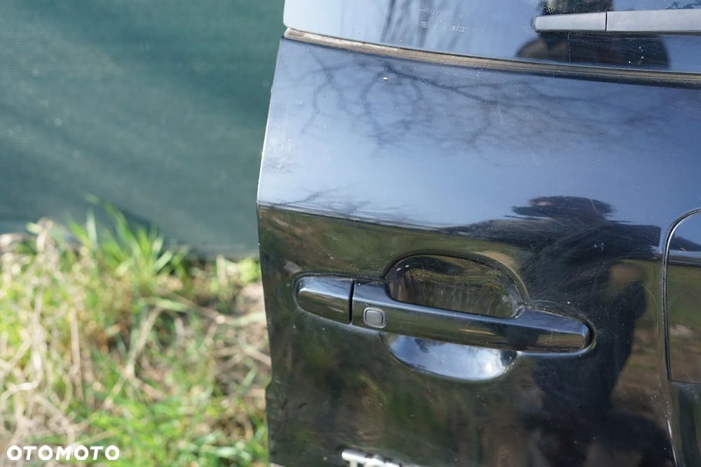 Klapa bagażnika tył Toyota RAV4 III 5d 202 - 4