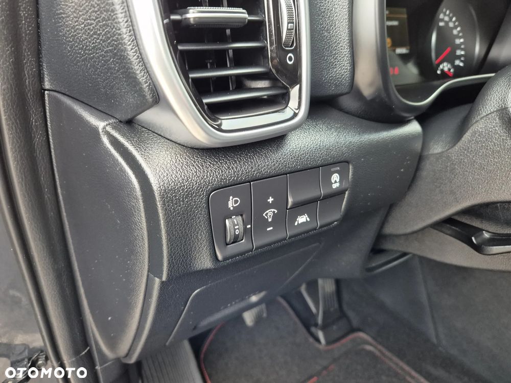 Kia Sportage 1.6 GDI 2WD DREAM-TEAM EDITION - 29