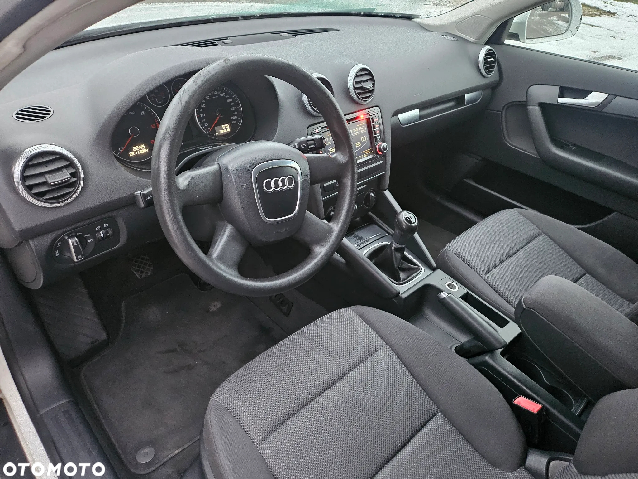 Audi A3 1.6 TDI Sportback DPF Ambiente - 19