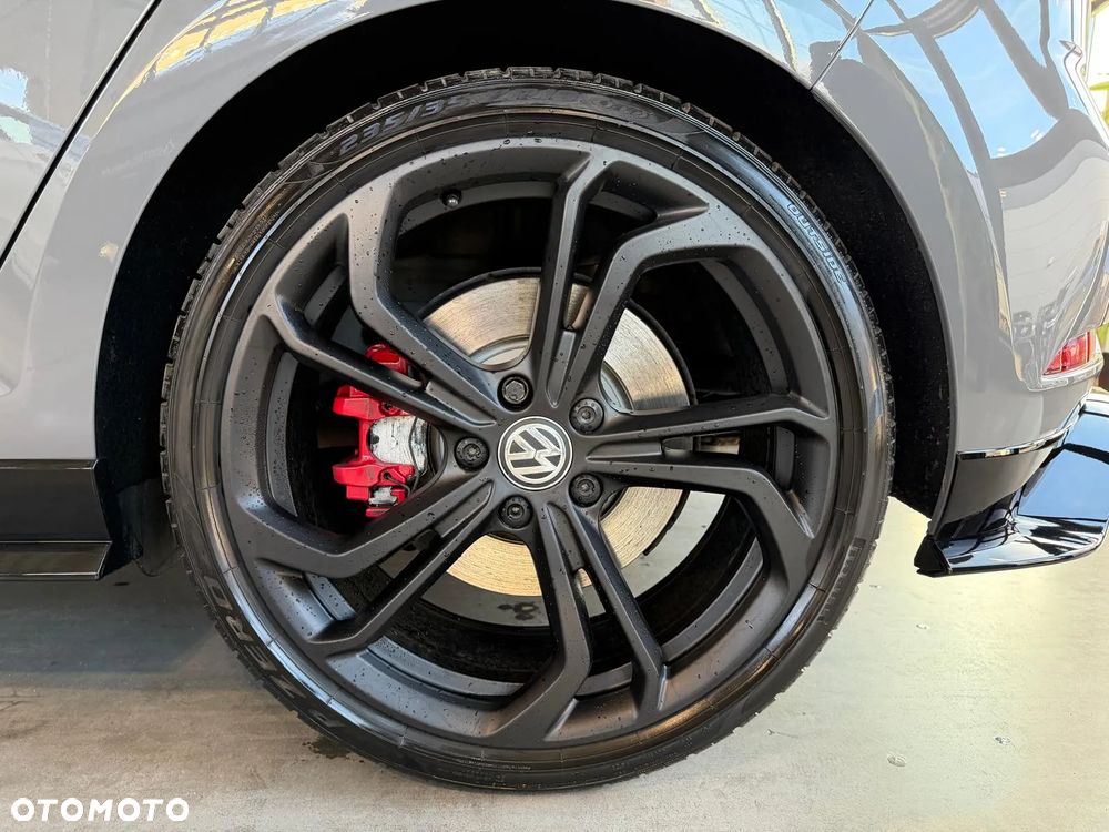 Volkswagen Golf GTI TCR 2.0 TSI OPF DSG - 26