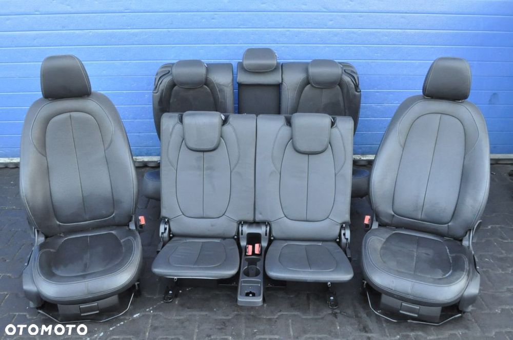BMW F46 GRAN TOURER FOTELE KANAPA SKÓRA UK - 1