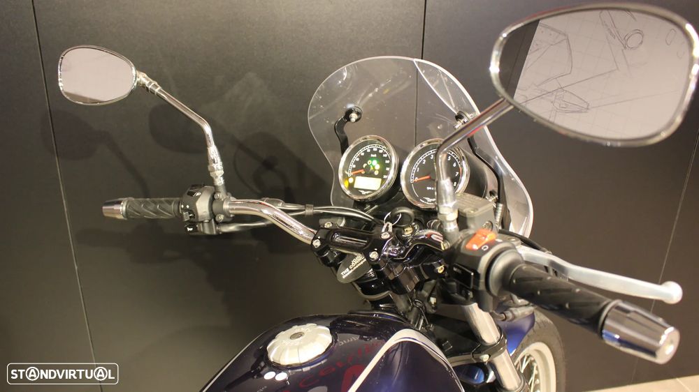 Moto Guzzi V7 SPECIAL - 10