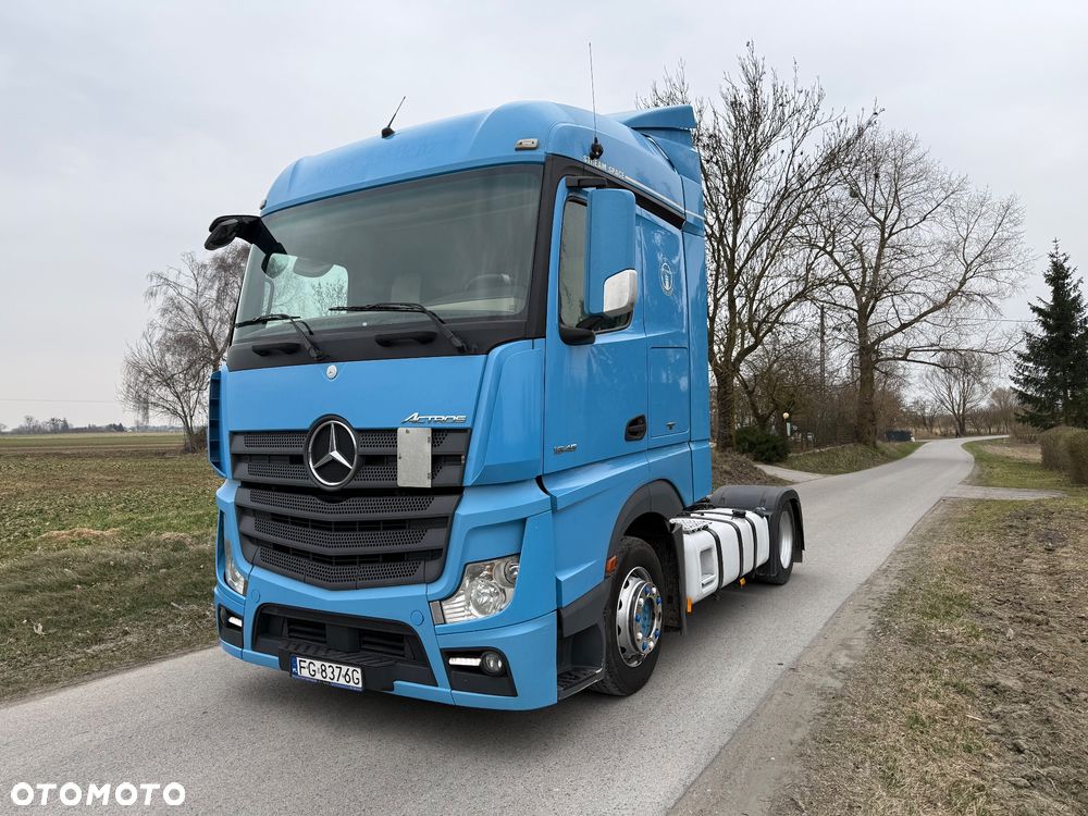 Mercedes-Benz 1845 - 1