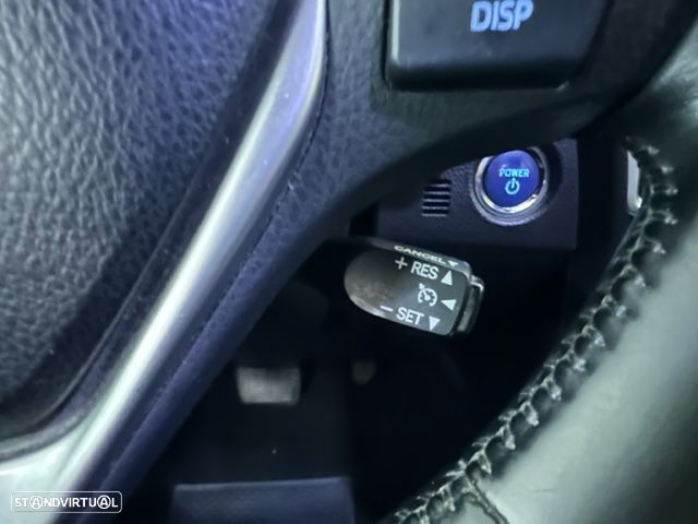 Toyota Auris Touring Sports 1.8 HSD Active - 17