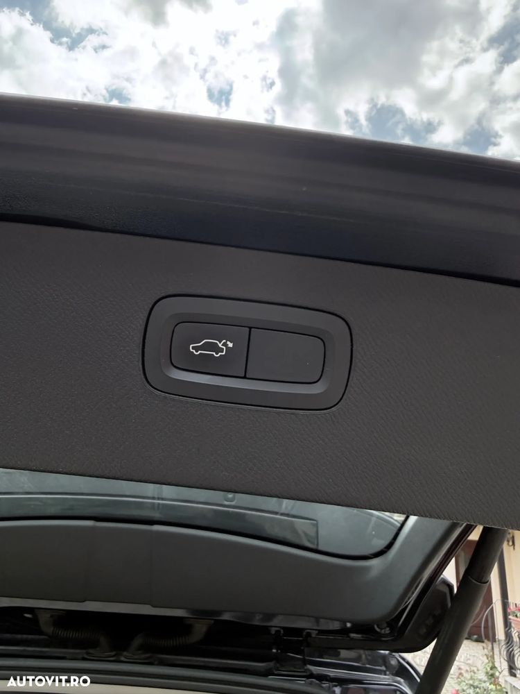 Volvo XC 90 - 28