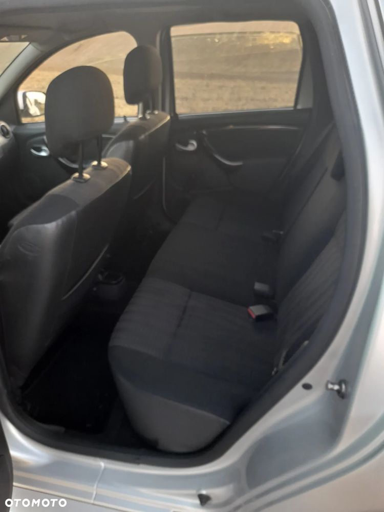 Dacia Duster 1.6 Laureate - 19