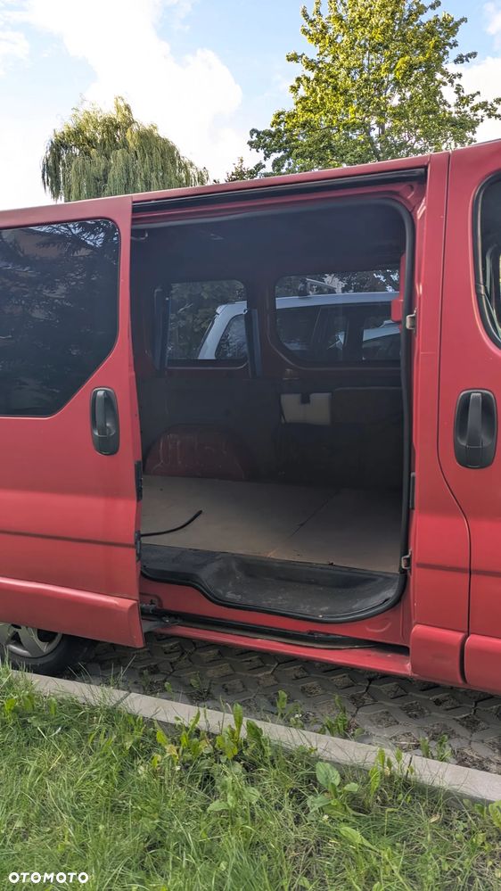 Renault Trafic - 6