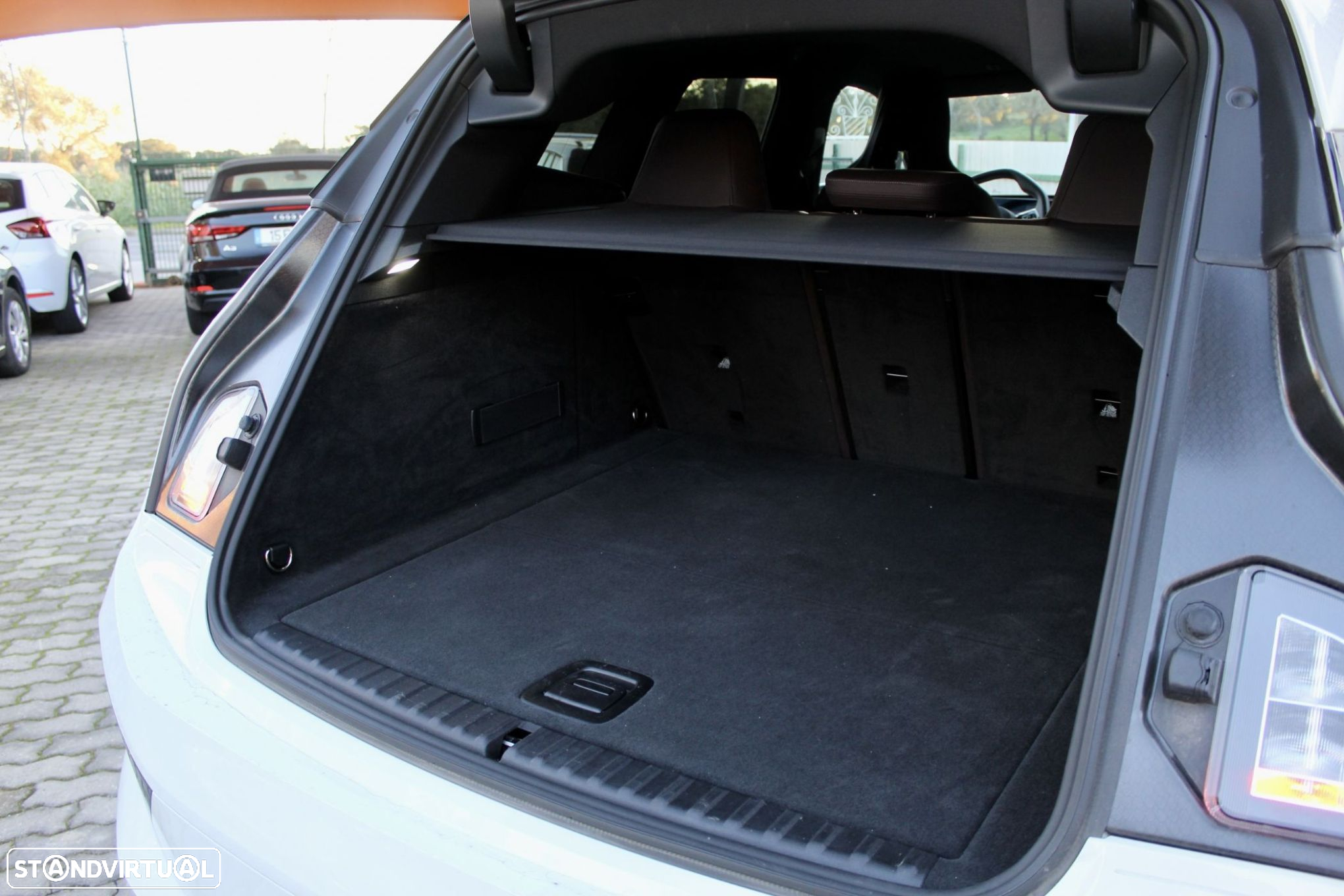 BMW iX xDrive 40 - 8