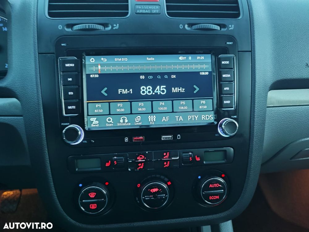 Volkswagen Golf - 13