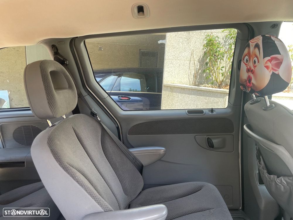 Chrysler Voyager 2.5 CRD SE - 5
