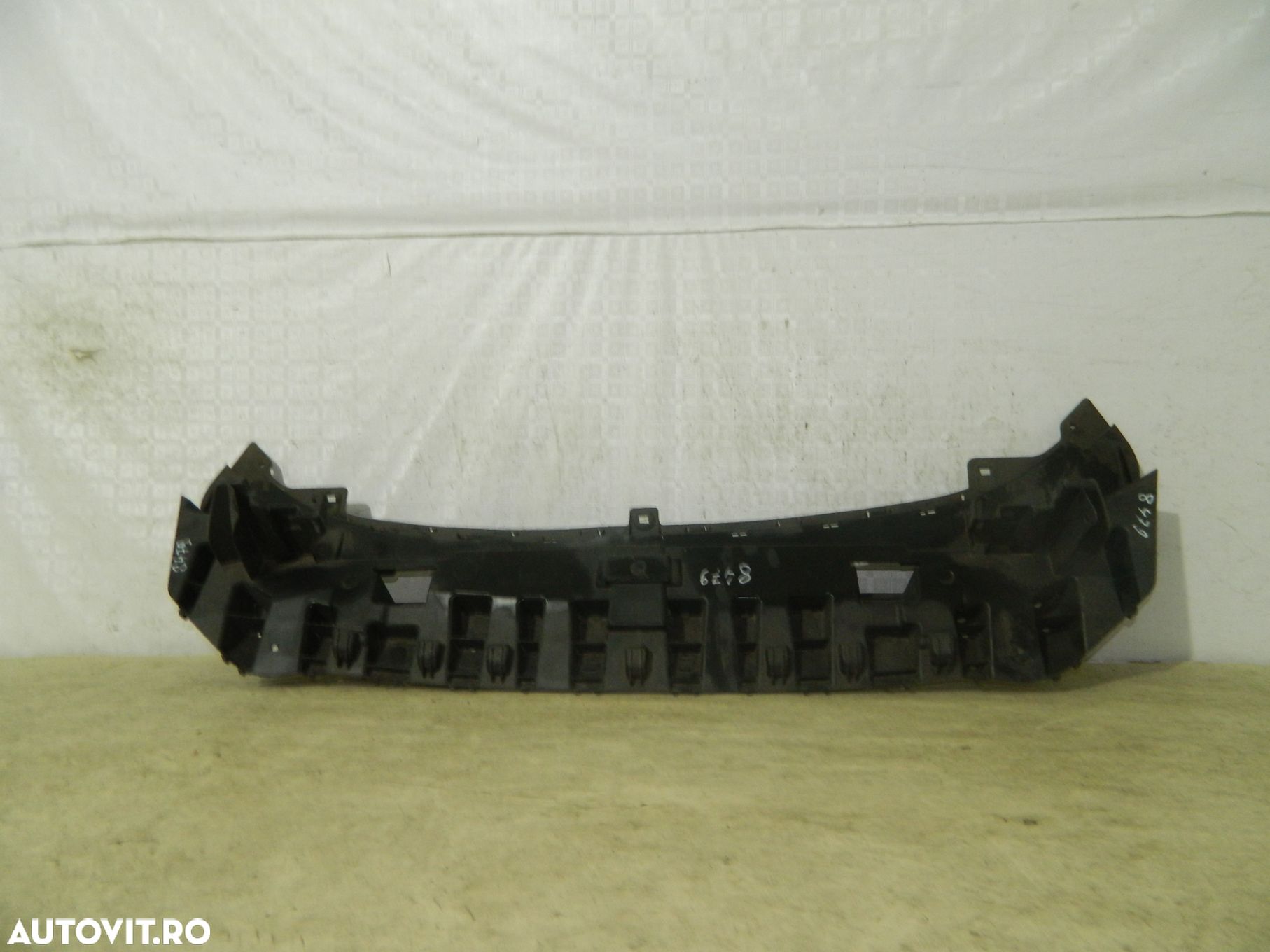 Scut radiatoare bara fata, Ford Fiesta, 2013, 2014, 2015, 2016, 2017,, C1BB-8B384-A - 1