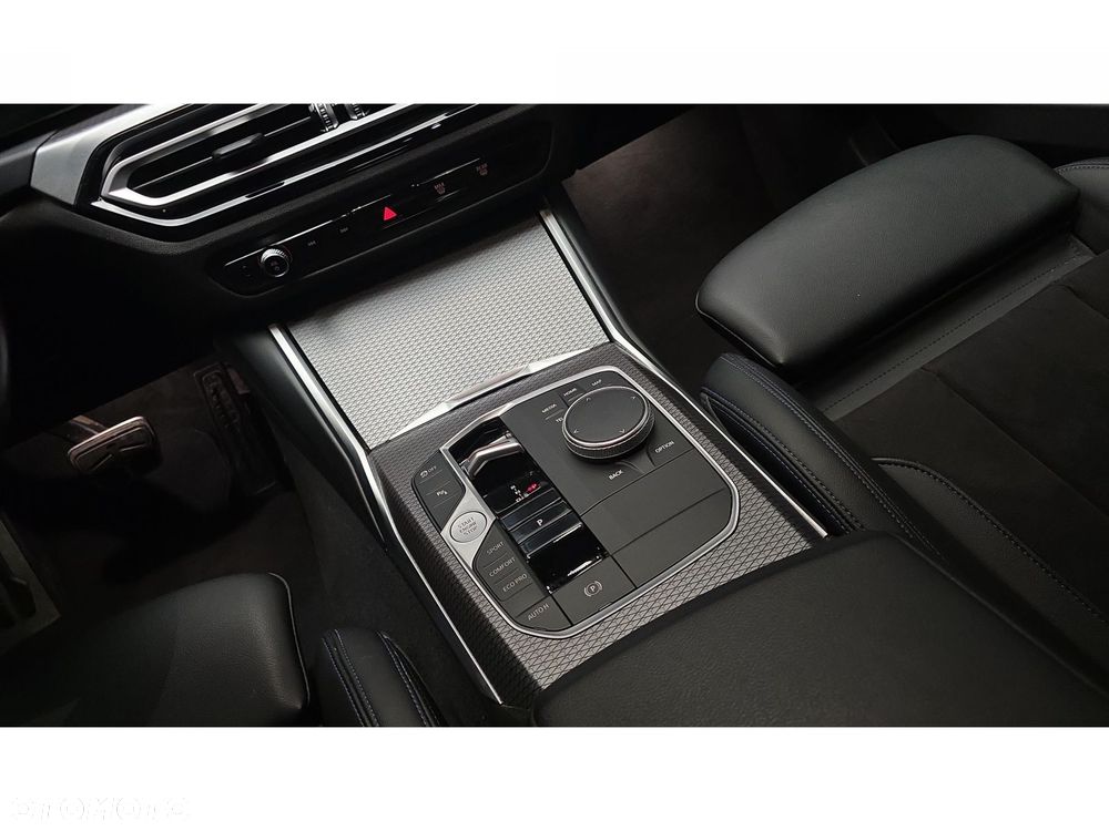 BMW Seria 3 320d xDrive mHEV M Sport - 22