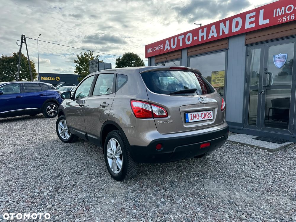 Nissan Qashqai - 2