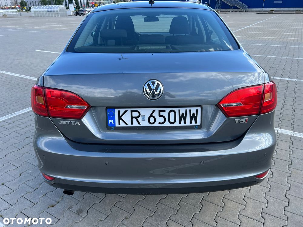 Volkswagen Jetta 1.2 TSI Trendline - 34