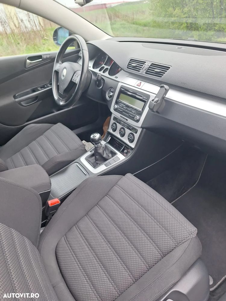 Volkswagen Passat - 6