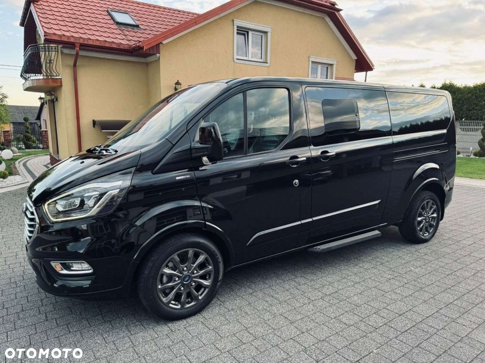 Ford Tourneo Custom - 20
