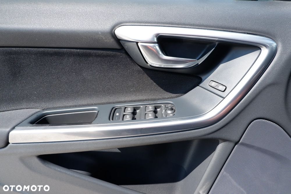 Volvo S60 2.0T Kinetic - 22