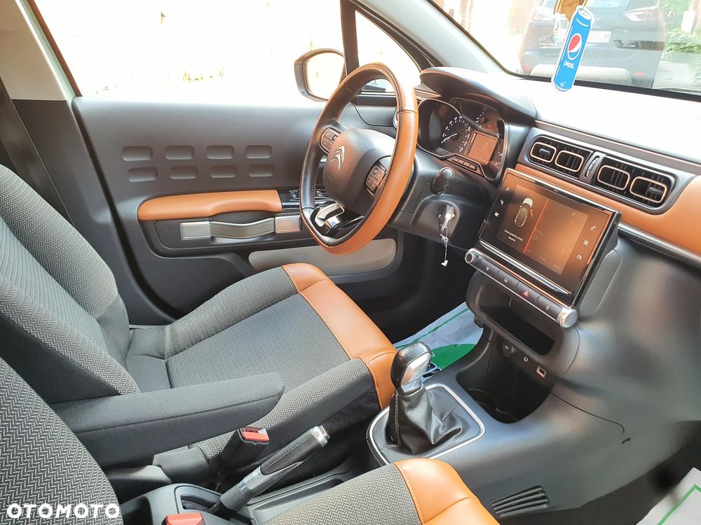 Citroën C3 Pure Tech 82 SHINE - 10