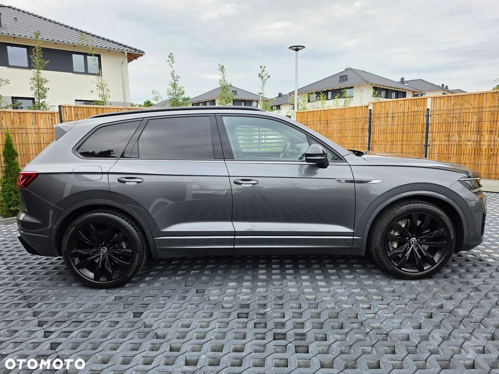 Volkswagen Touareg 3.0 V6 TFSI 4Motion R-Line - 4