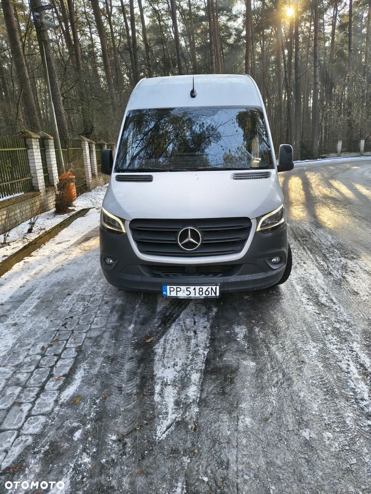 Mercedes-Benz Sprinter - 5