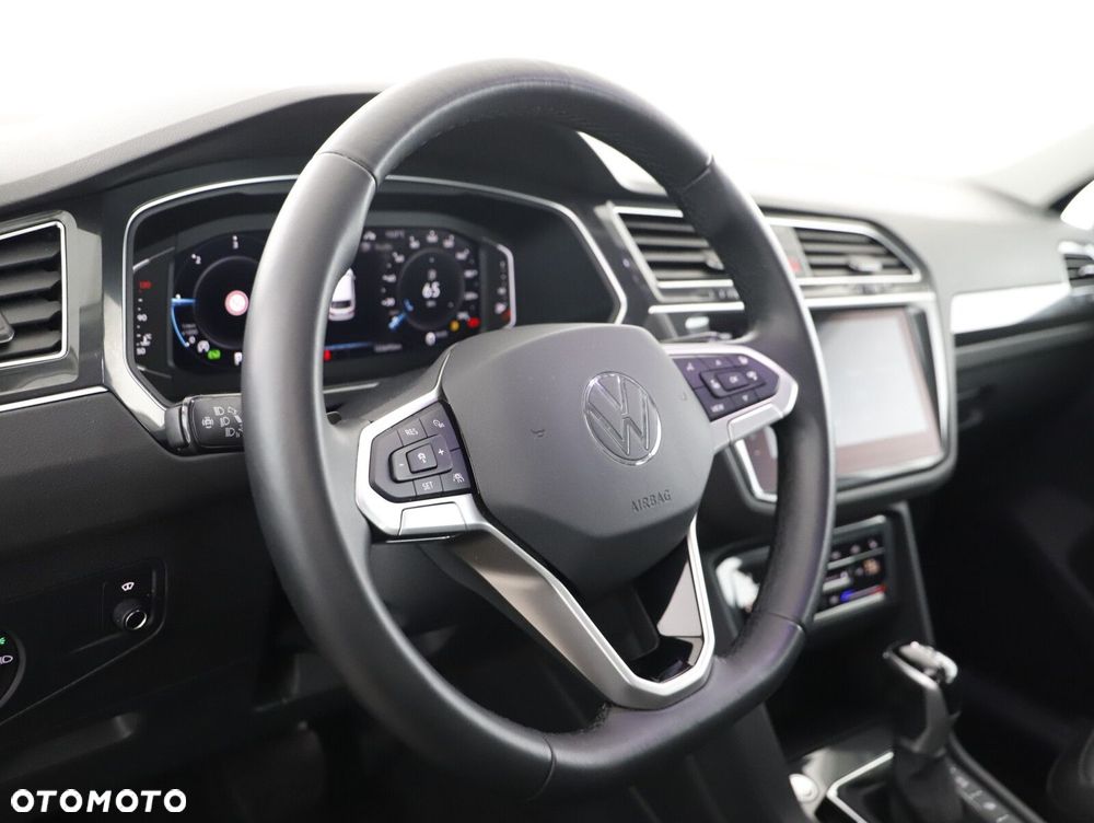Volkswagen Tiguan - 10