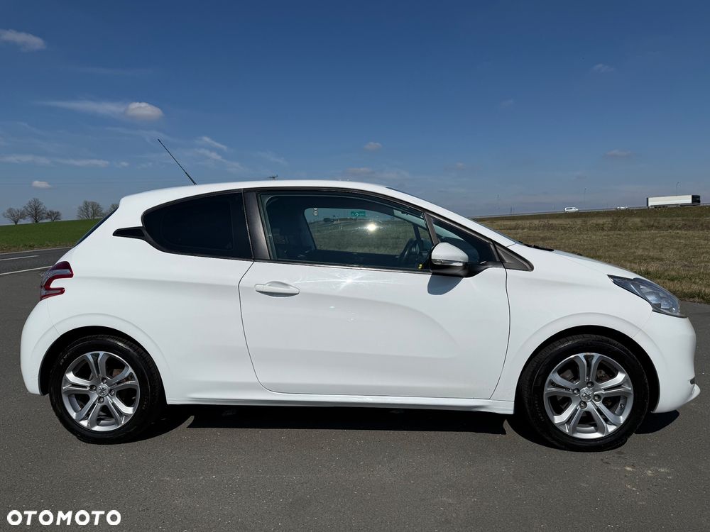 Peugeot 208 1.2 PureTech Active - 6