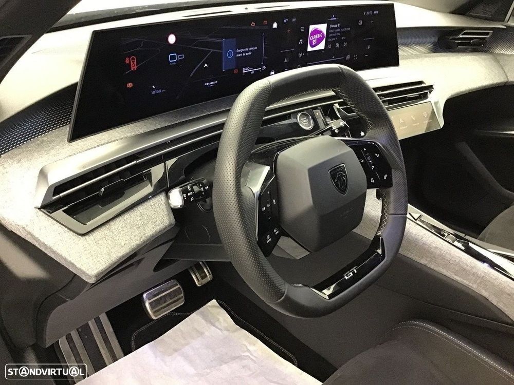 Peugeot 5008 1.2 Hybrid GT e-DCS6 - 11