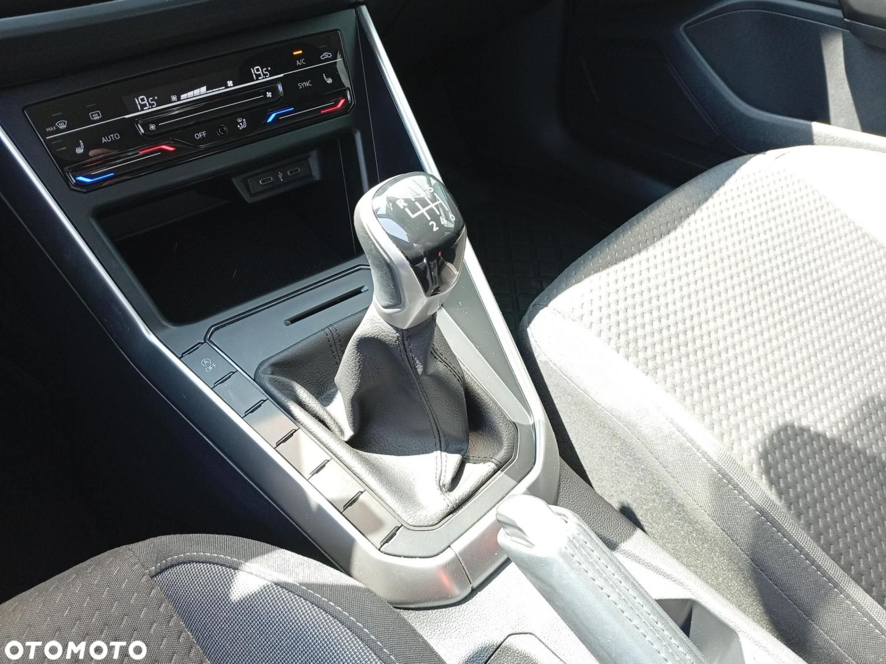 Volkswagen Taigo 1.0 TSI Life - 14