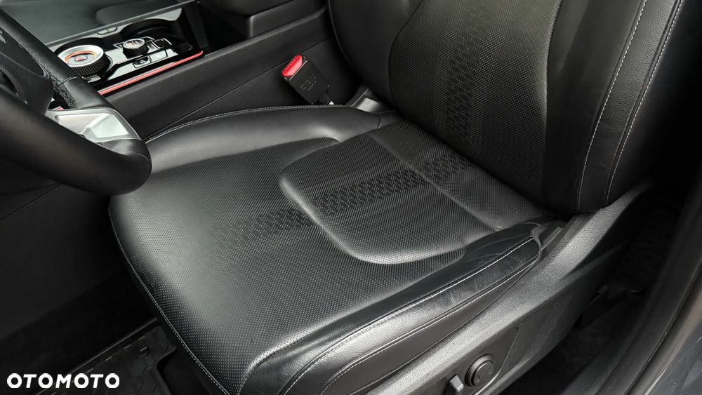 Kia Sportage 1.6 T-GDI HEV Business Line 4WD - 17