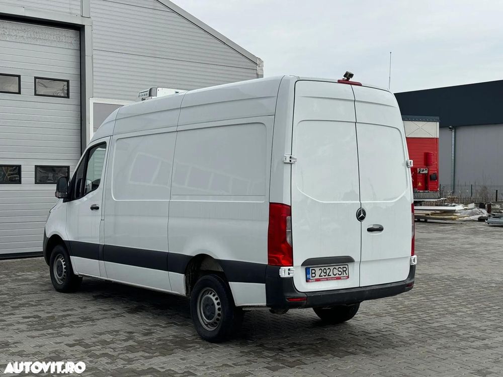 Mercedes-Benz SPRINTER - 7