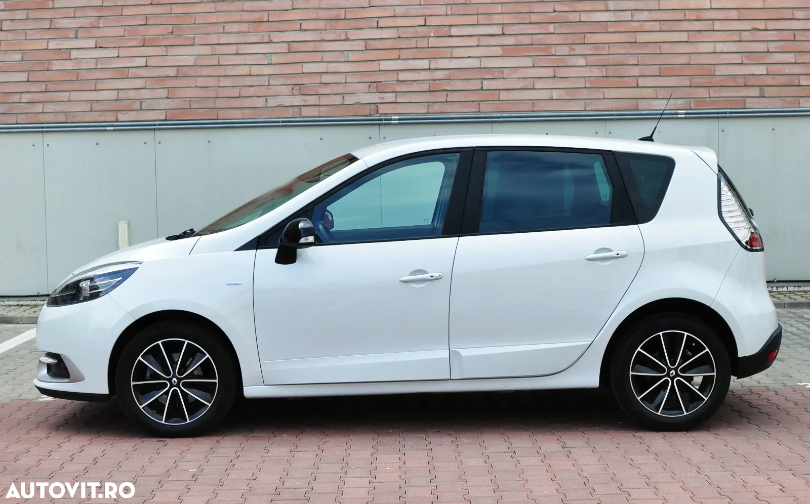 Renault Scenic dCi 110 LIMITED - 5