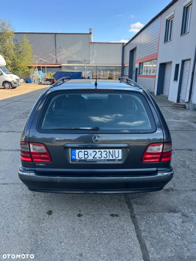Mercedes-Benz Klasa E - 3