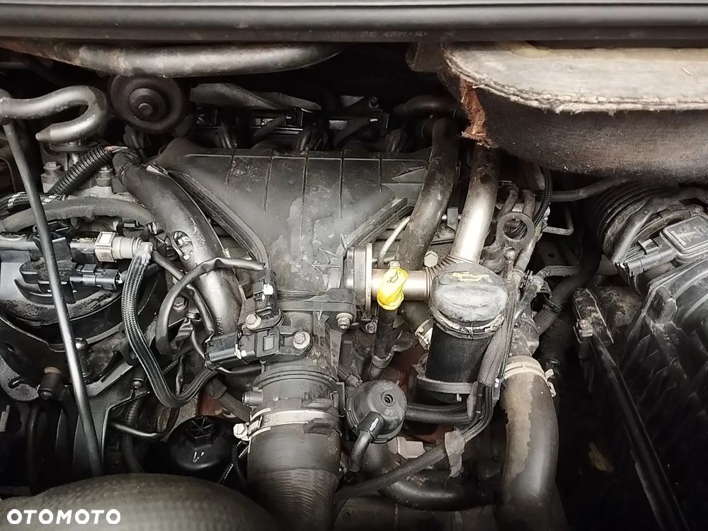 Peugeot 807 HDi 135 Premium - 15