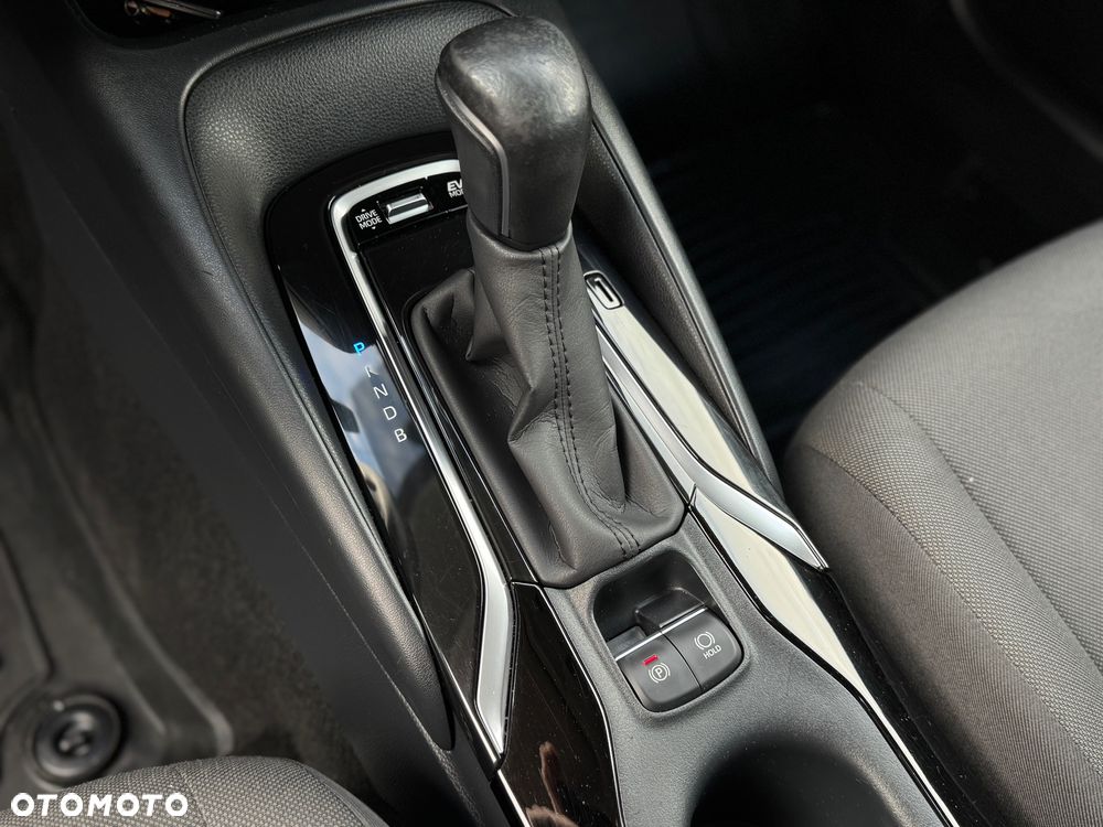 Toyota Corolla 1.8 Hybrid Comfort - 25