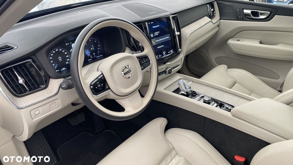 Volvo XC 60 B4 D AWD Inscription - 10