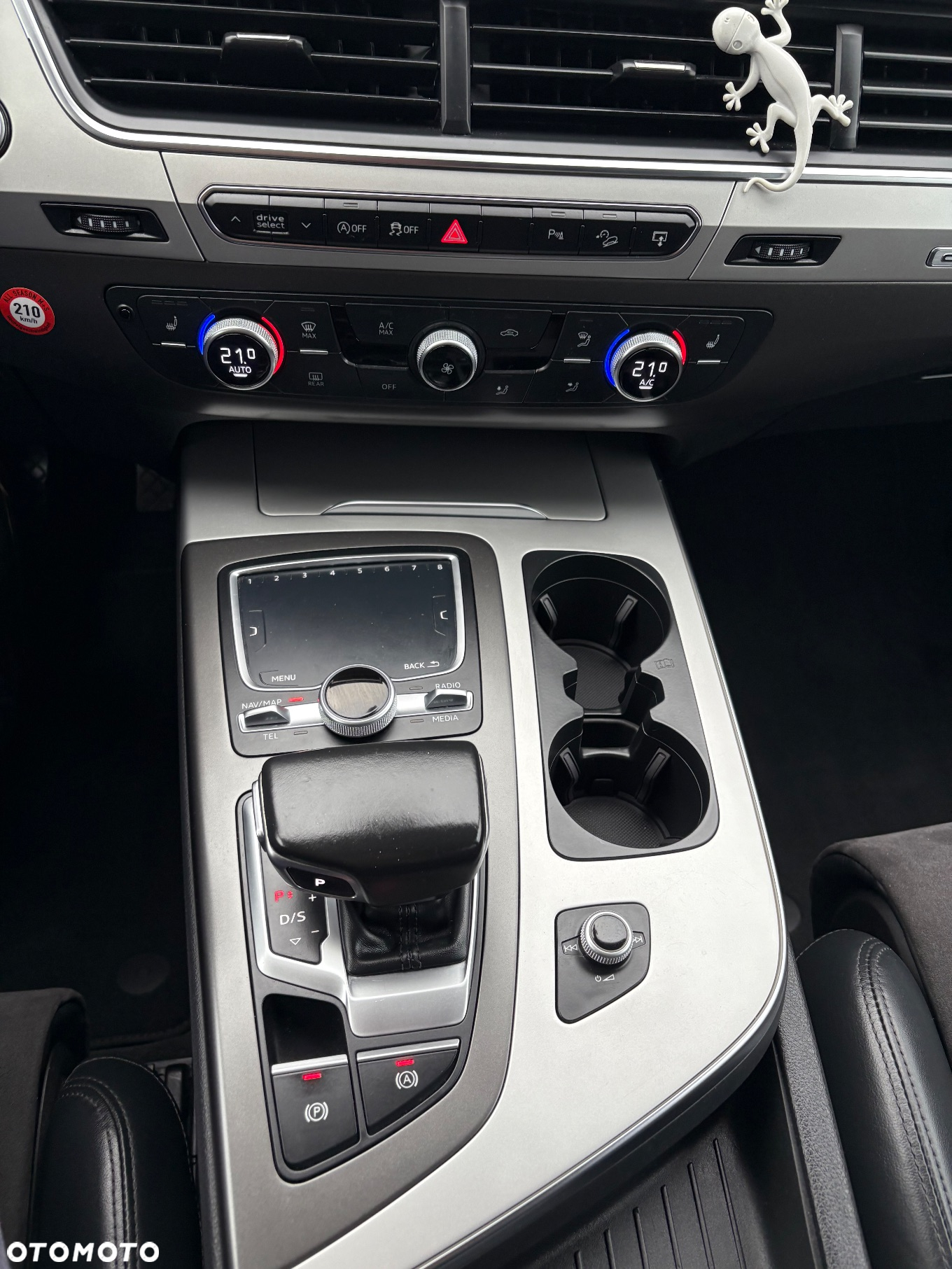 Audi Q7 3.0 TDI ultra Quattro Tiptronic - 16