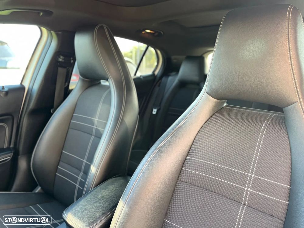 Mercedes-Benz GLA 200 d Aut. - 26