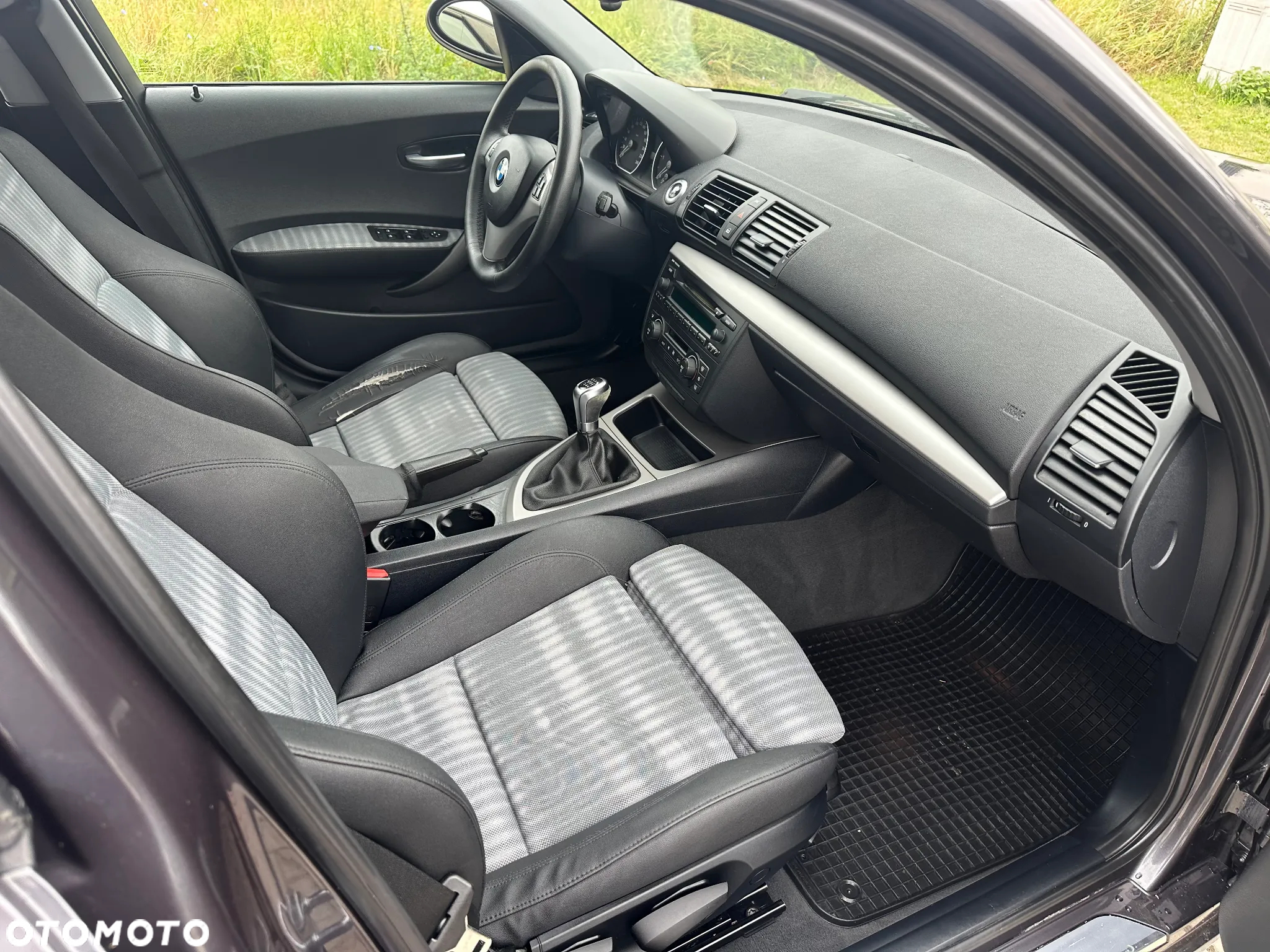 BMW Seria 1 118d - 28