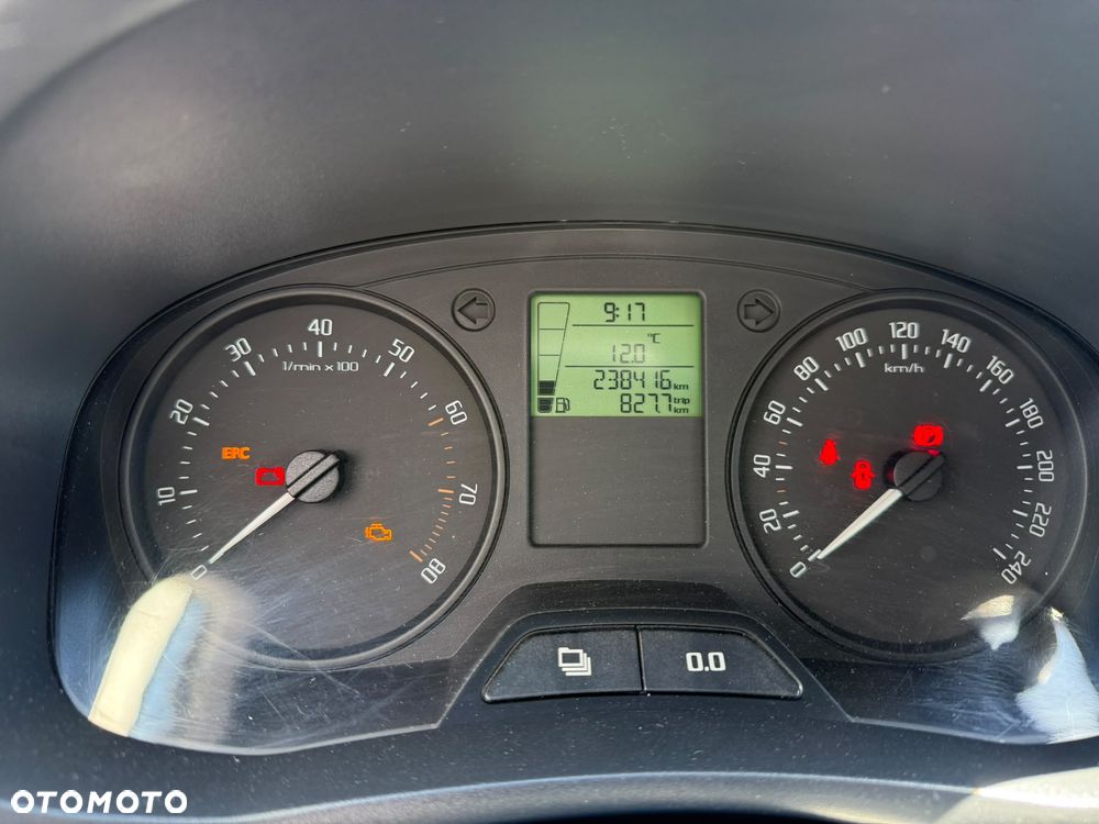 Skoda Fabia 1.2 TSI Active - 8