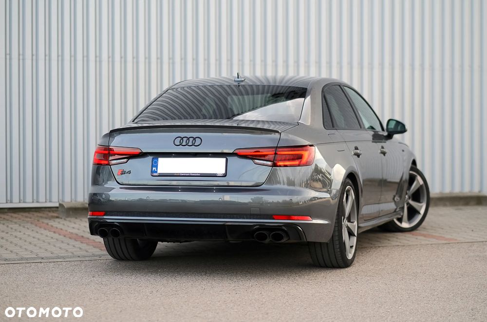 Audi S4 Limousine - 6