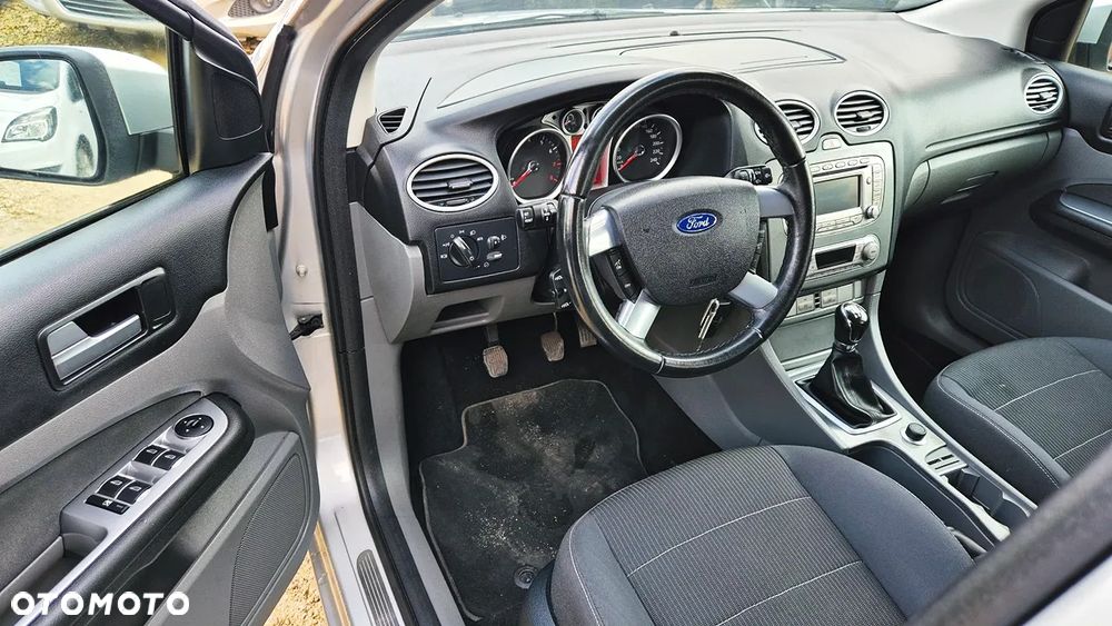 Ford Focus 1.8 FF Platinium X - 29